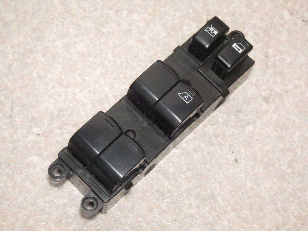 キューブ キュービック YGNZ11 パワーウィンドウスイッチ 運転席用 (BZ11/YZ11/YGZ11/Z11系/cube)拍卖