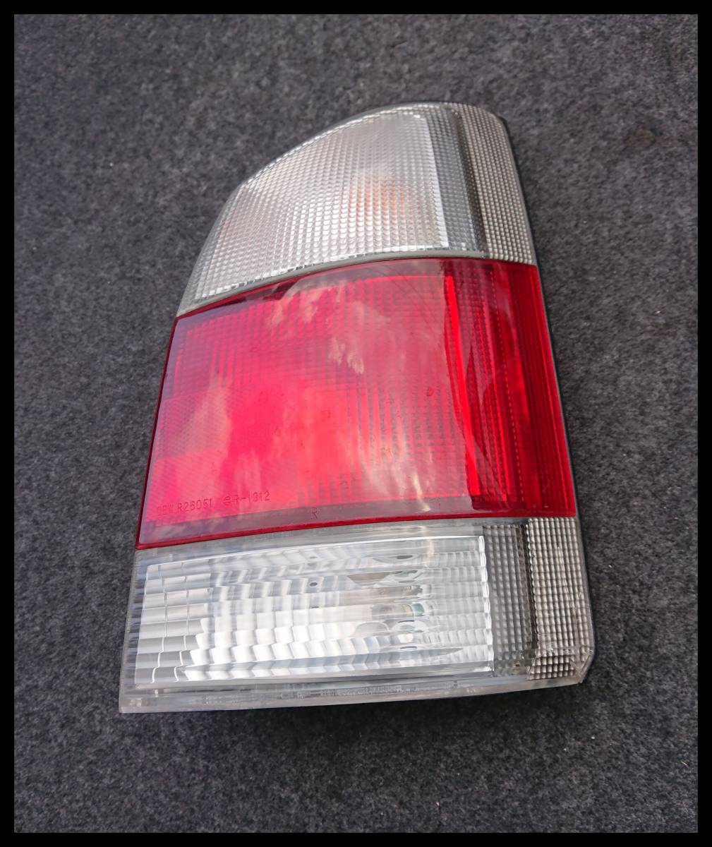 スバル プレオ RA1 テールランプ 右 OEW 26066 P26051  A-183拍卖