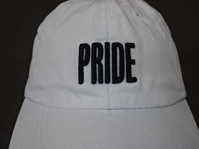 激レア USA購入 世界中で愛されるラム酒 バカルディ 【BACARDi】 【PRIDE】ロゴ刺繍入りキャップ ホワイト 中古良品拍卖