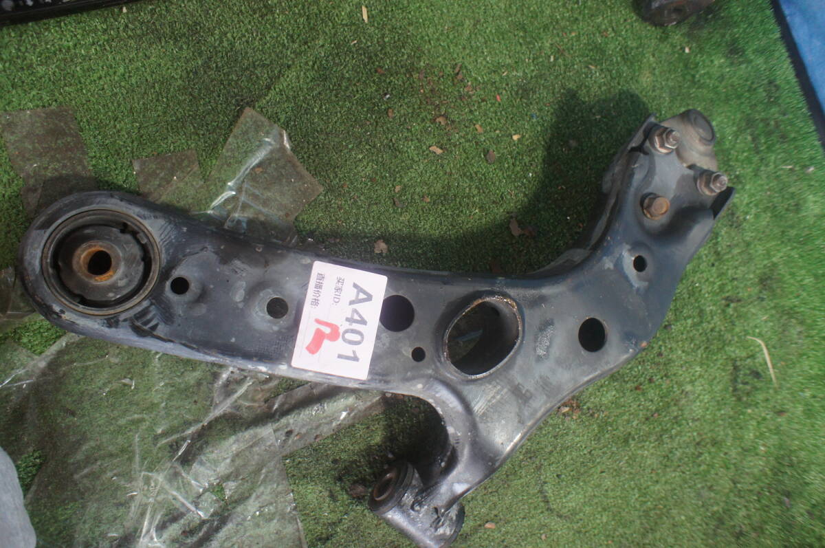 A401 ヴェルファイア DBA-GGH20W 右Fロアアーム 202 48068-28140拍卖