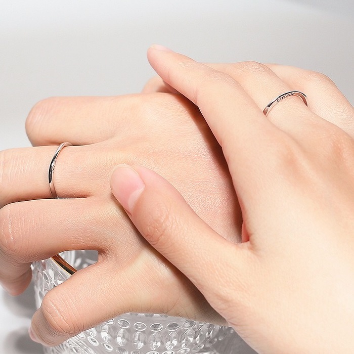 メッセージ デザイン シルバーリング ◆ リング 指輪 フリーサイズ 新品 未使用 ペアアクセサリー カップルコーデ シミラー 【PN352-1】拍卖