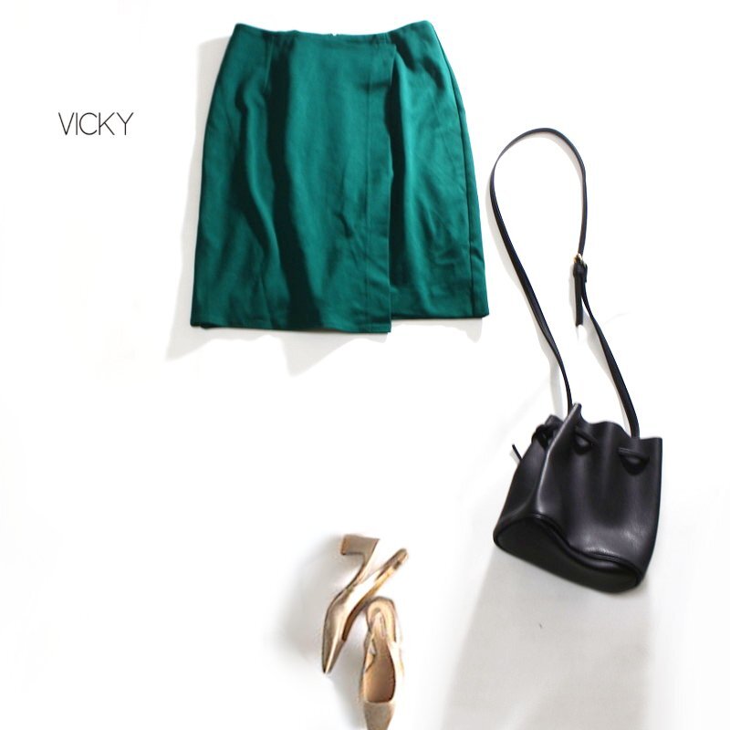 美品 ビッキー VICKY 春 夏 きれい色 ハリ ストレッチ ジャージ― デザイン タイトスカート 1 グリーン 緑 7号 綺麗め コンサバ タイト拍卖