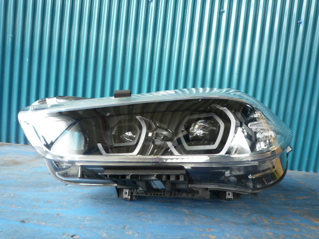 BF157 BMW F39 X2 ヘッドライト 左 63118738187拍卖