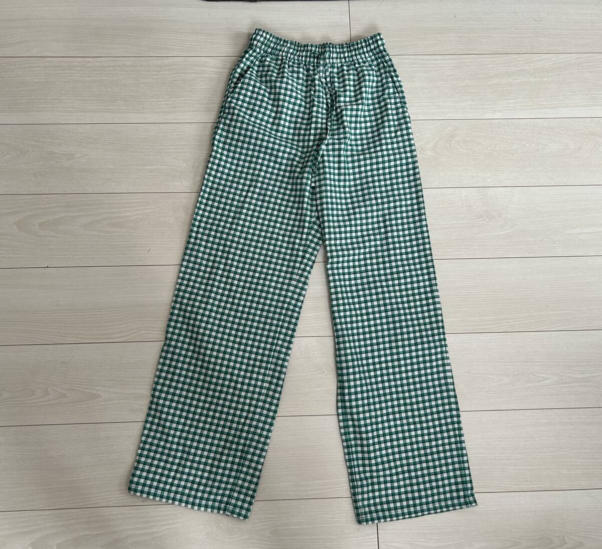 ★GU ジーユー チェックイージーセミワイドパンツ S 腰ゴム GREEN★拍卖