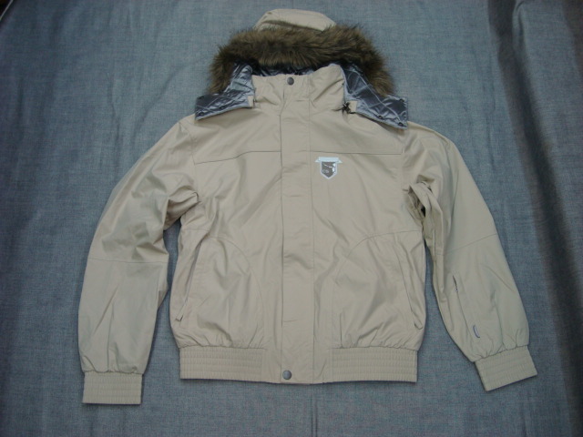 新品CHIEMSEE(キムジー)メンズスノージャケットVEITH 186 L拍卖