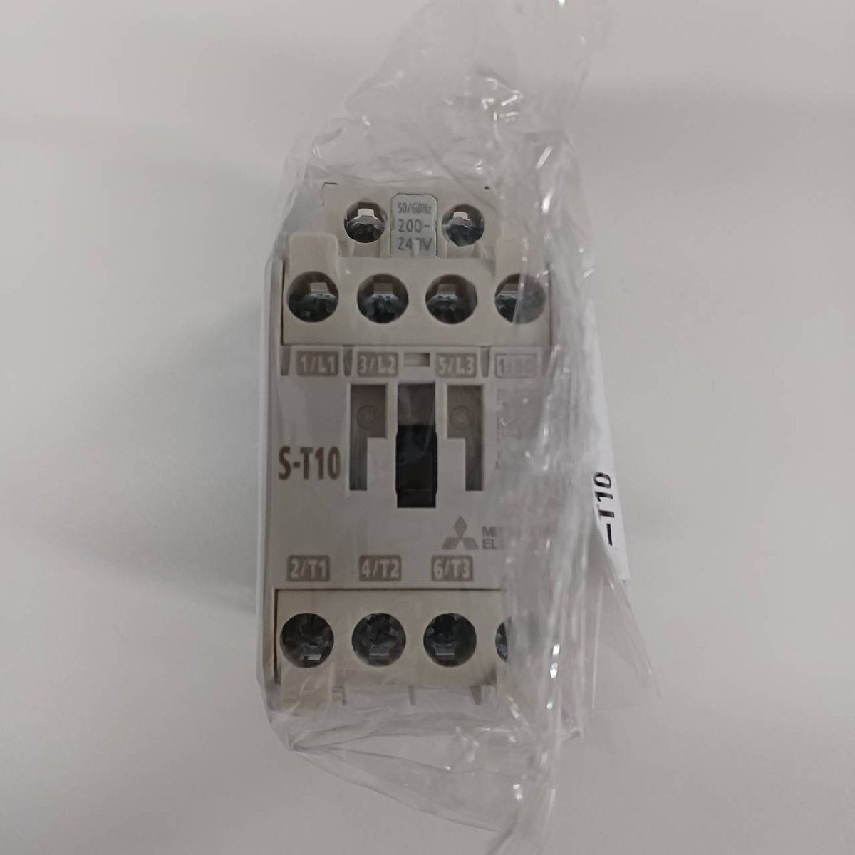 【新品未使用品】S-T10 電磁接触器 三菱電機 AC200V 1A 非可逆式電磁接触器 B-3拍卖