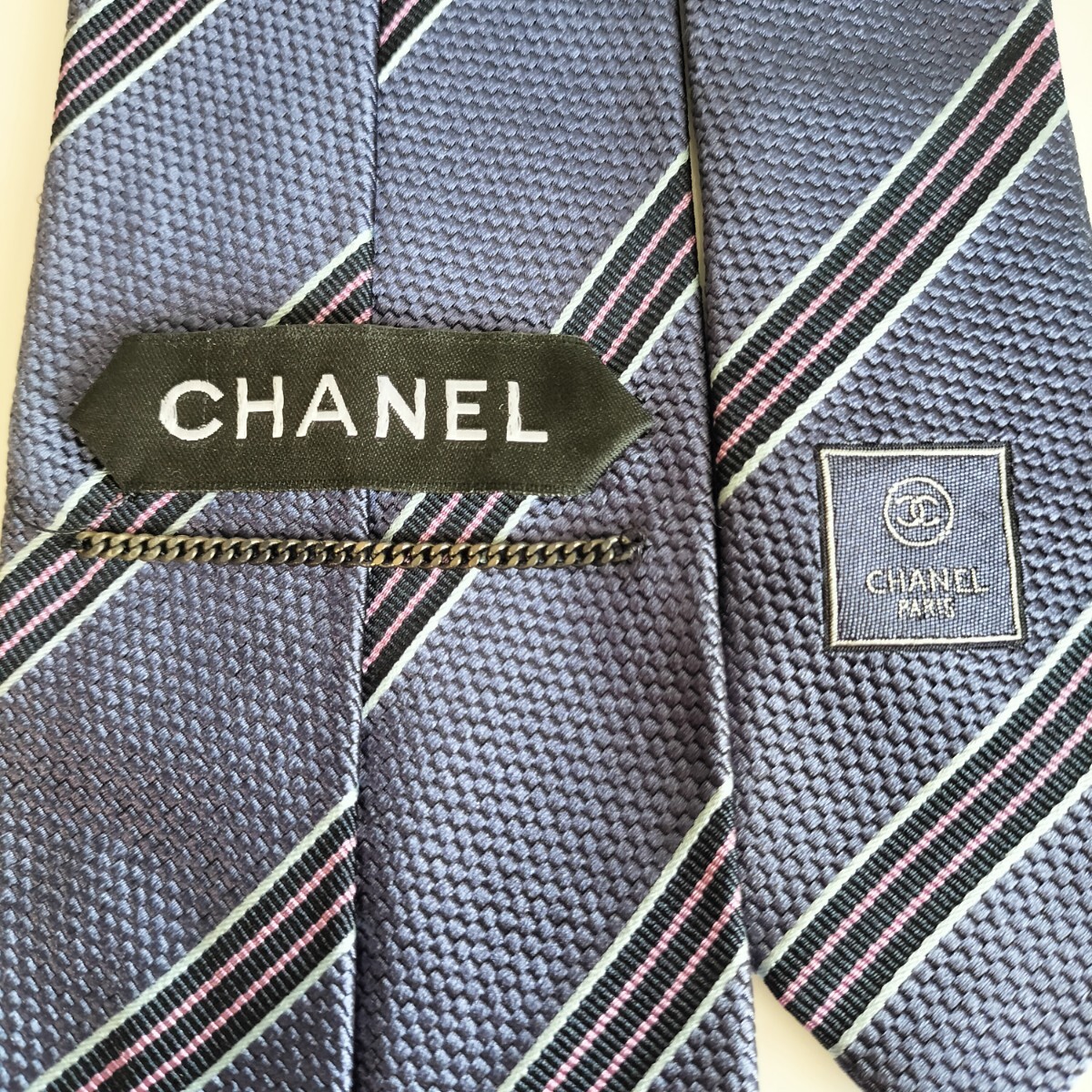 CHANEL(シャネル)紺黒ピンク線ストライプネクタイ拍卖