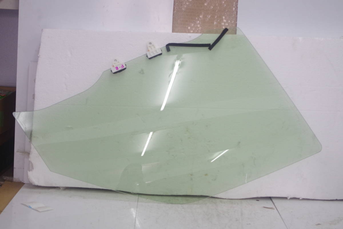 ニッサン ジューク YF15 フロントドア ガラス 右拍卖