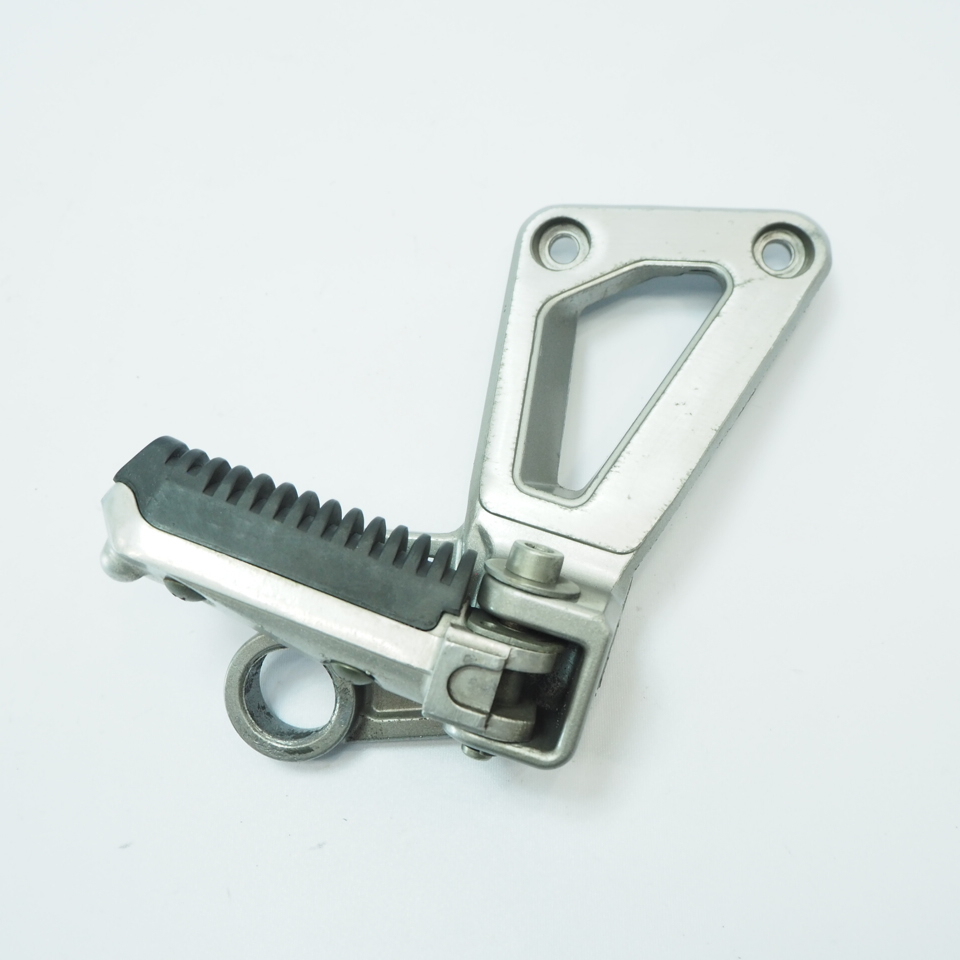 割れ無! GSF1200 GV75A 純正タンデムステップ右 ホルダー リアステップ GSF750 GR7EA 27E拍卖