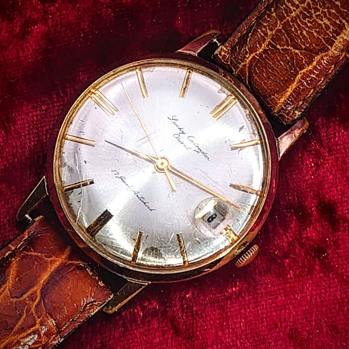 8124【手巻き/動作品】ビンテージ オリエント ラッキー カレンダー 17石 K92022 メンズ腕時計 ORIENT Lucky Calendar ウォッチ 昭和レトロ拍卖