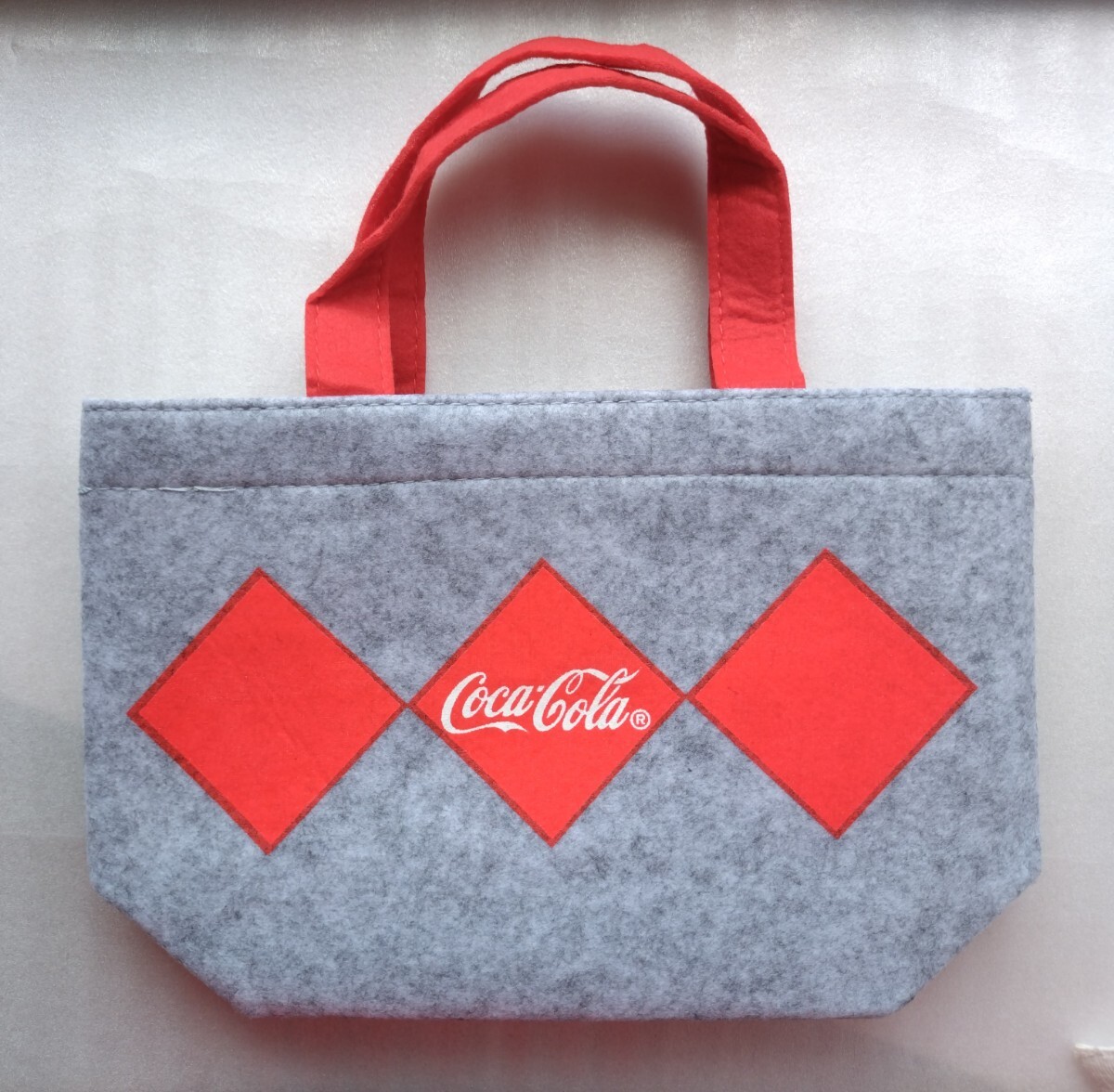★非売品 新品 コカ・コーラ フェルト ミニトートバッグCoca-Cola トートバッグ ミニ エコバッグ拍卖