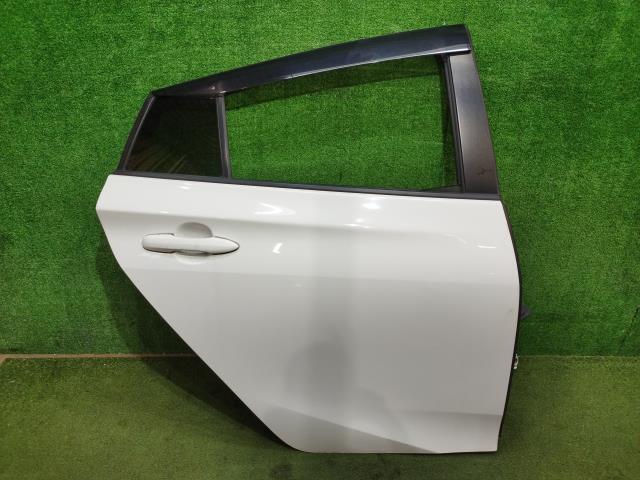 プリウス DAA-ZVW51 右リアドア アサヒ M2L3 67003-47210 67003-47211 68142-47052拍卖