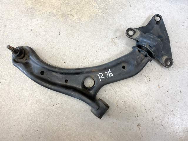 ホンダ フィット 4WD DBA-GE7 AT B92P L13A 純正 右 フロント ロアアーム拍卖