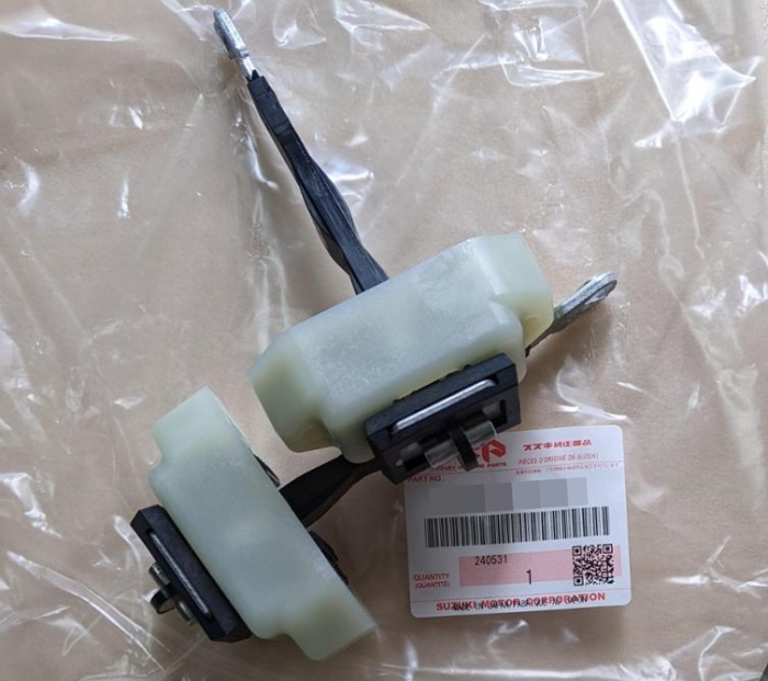 ★新品★ スズキ純正 SUZUKI JB23W ジムニー フロントドアストッパー&ピン set 2個set拍卖