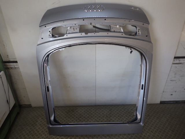 【Y04】美品 FVCJS アウディ TT クーペ 1.8TFSI Sline 2017年4月 リアゲート バックドア シルバー 中古 即決拍卖