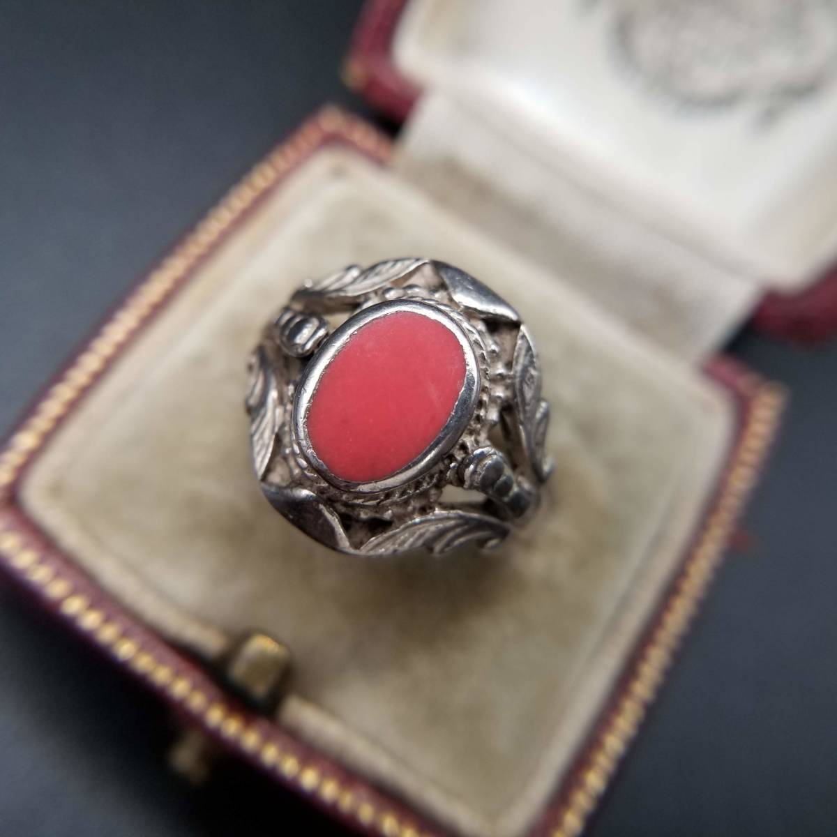 コーラルピンク インレイ フローラル 925 シルバー ヴィンテージ リング 銀 レトロ 指輪 植物モチーフ サウスウェスタンスタイル Y18-S拍卖