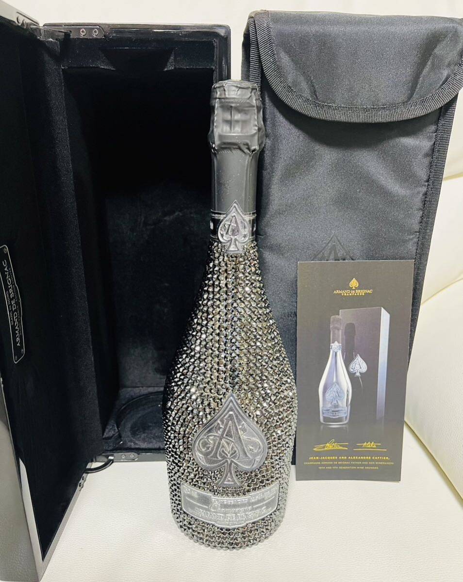 希少!ARMAND アルマンド ブラック ブランド ノワール スワロフスキー デコボトル 専用ケース・ソフトカバー付き 未開封 正規輸入品拍卖