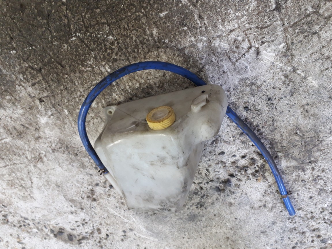 HCR32 スカイライン 用 ラジエターリザーブタンク拍卖