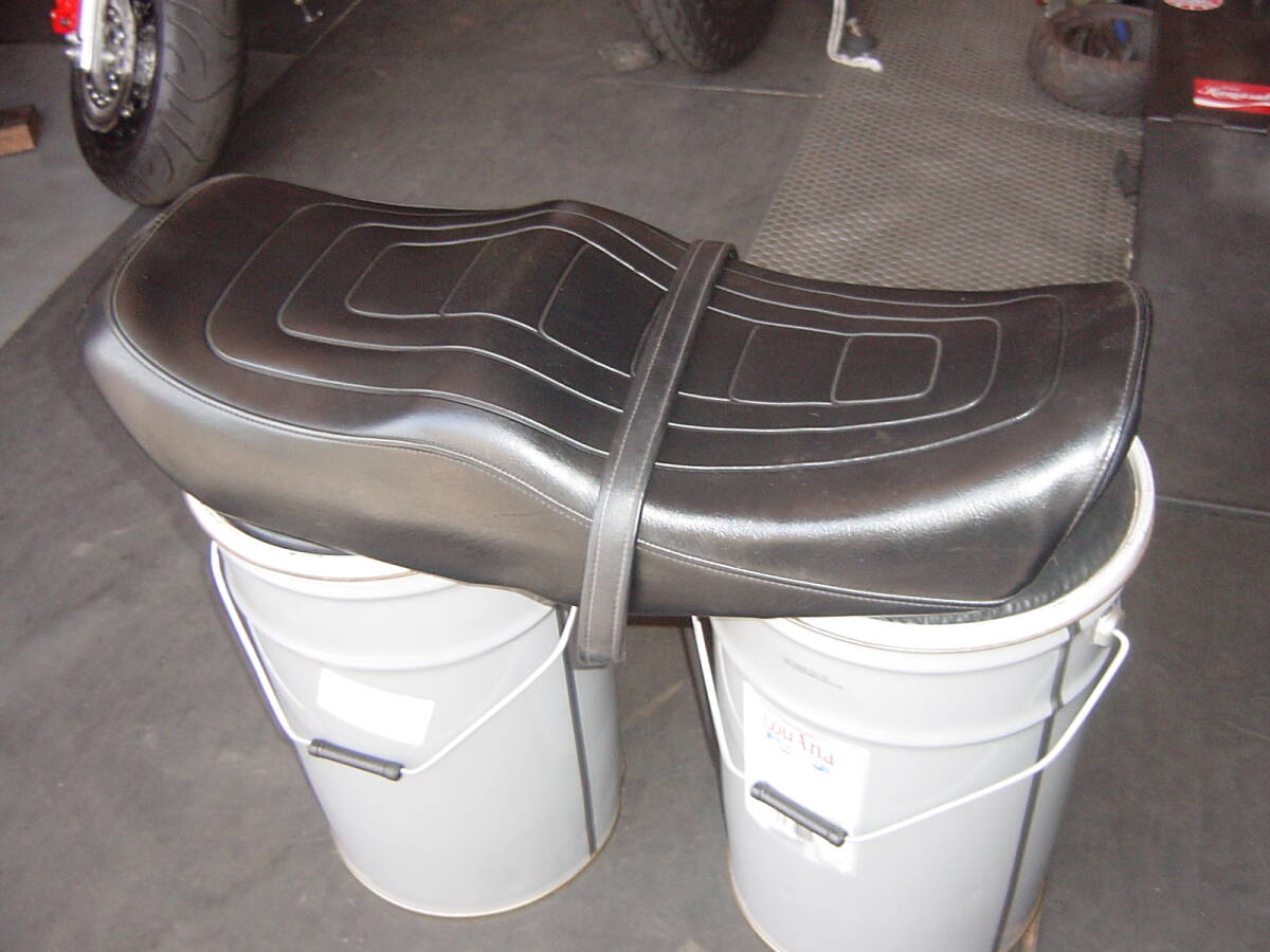 CBX400F・シート・カスタム・格安・人気・旧車・当時・段シート・アンコ抜きシート・CBX・インテグラ・スタイル・拍卖