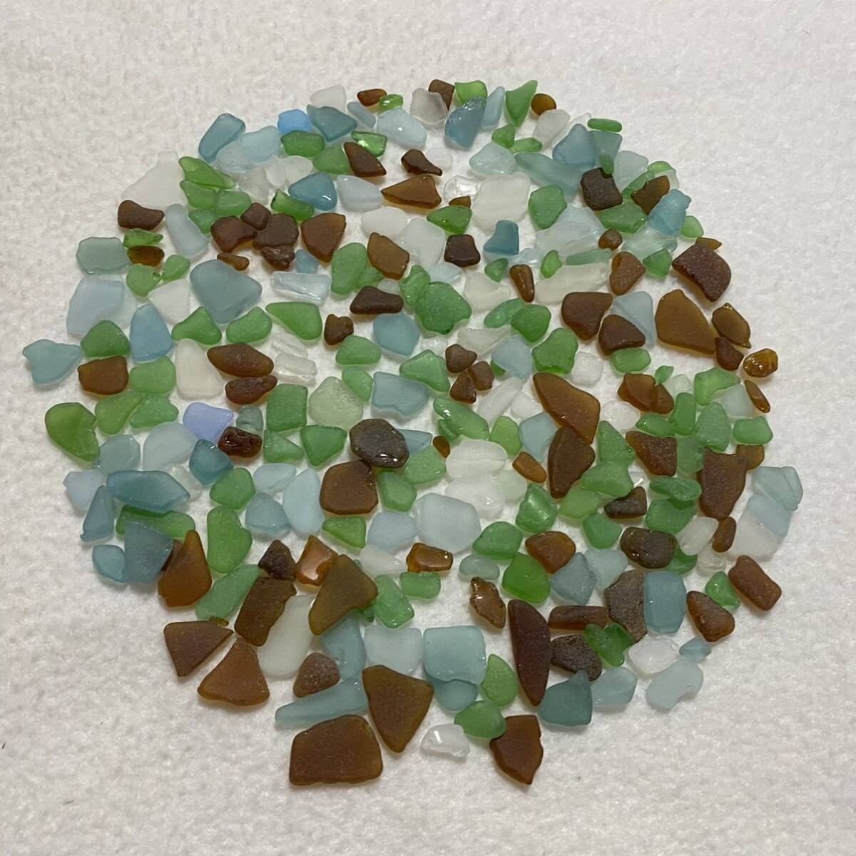 シーグラス150g 瀬戸内海 S889 ビーチグラス 希少な極小サイズと小サイズのセット コレクションや工作や作品造りにどうぞ拍卖