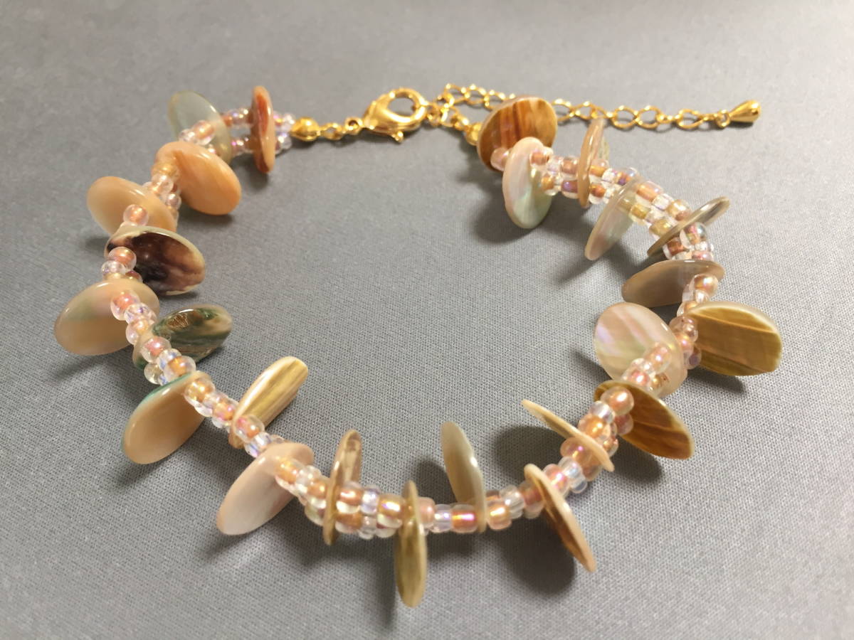◎薄いシェルパーツのブレスレット(トコブシとアワビ)拍卖