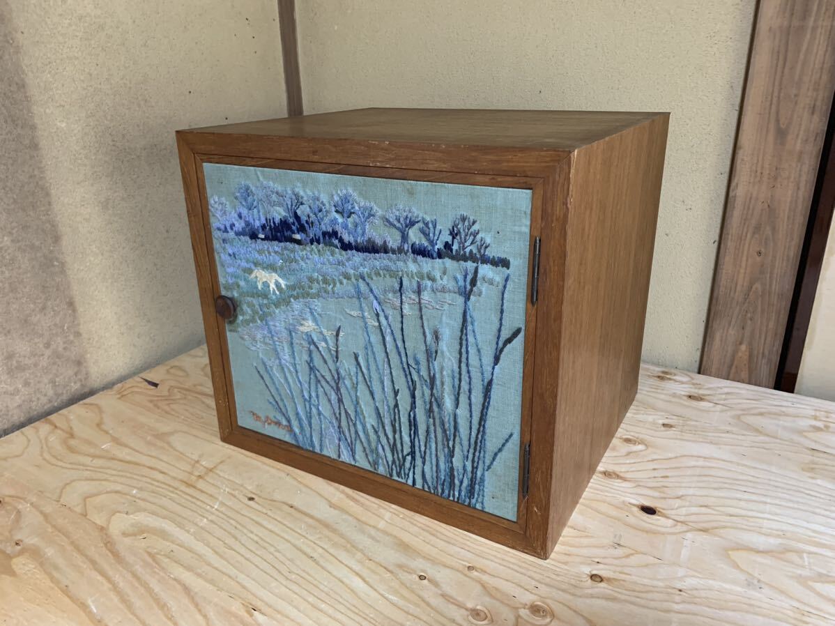 R469-0806★刺繍 刺しゅう チェスト ボックス 収納 ハンドメイド 作家 レトロ拍卖