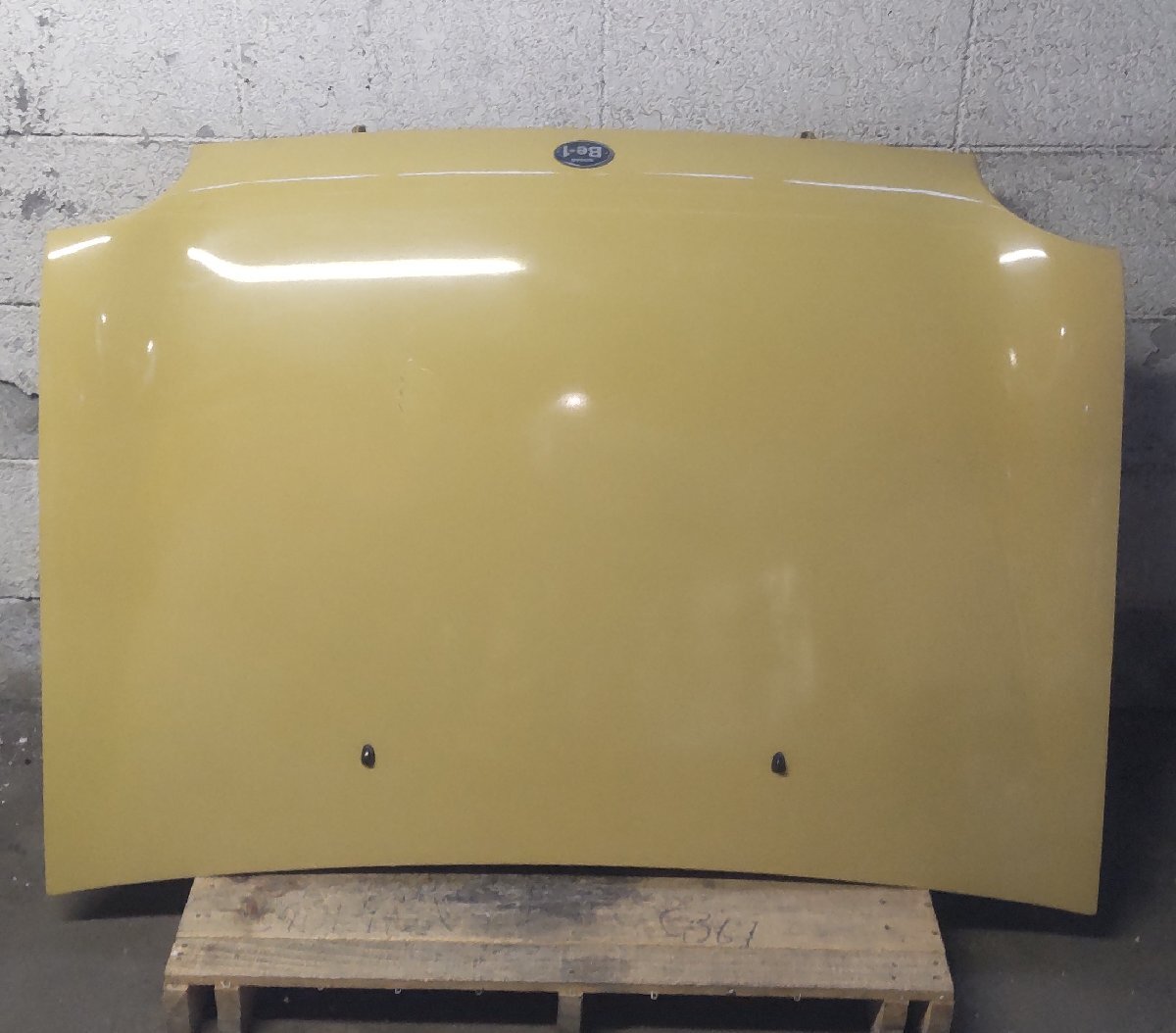 ボンネットフード 日産 Be-1 BK10 S63/5 702 パンプキンイエロー 65100-20B00 中古拍卖
