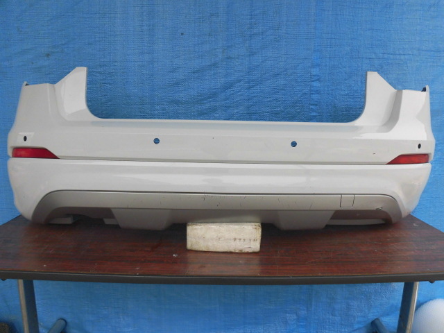 AF508 アウディ Q2 81A リアバンパー 白拍卖