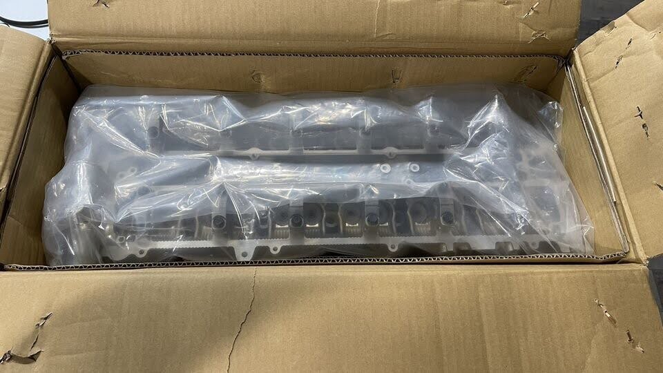 ●未使用 トヨタ JZA80 スープラ 純正 シリンダ ヘッドSUB-ASSY 2JZ-GTE TOYOTA SUPRA Cylinder head SUB-ASSY拍卖