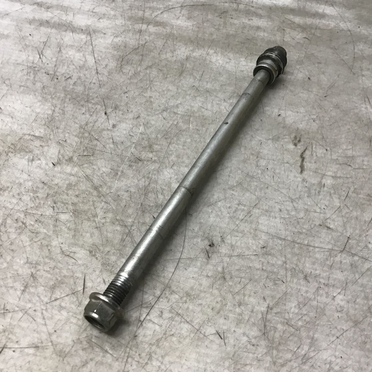 F54-47 スズキ アドレスV125S CF4MA アクスルシャフト 純正部品拍卖