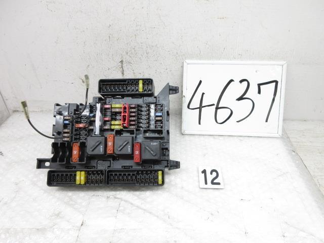2015年 BMW 218d F45 LDA-2C20 (12) ヒューズボックス 室内左側 927035403 194662 4637拍卖