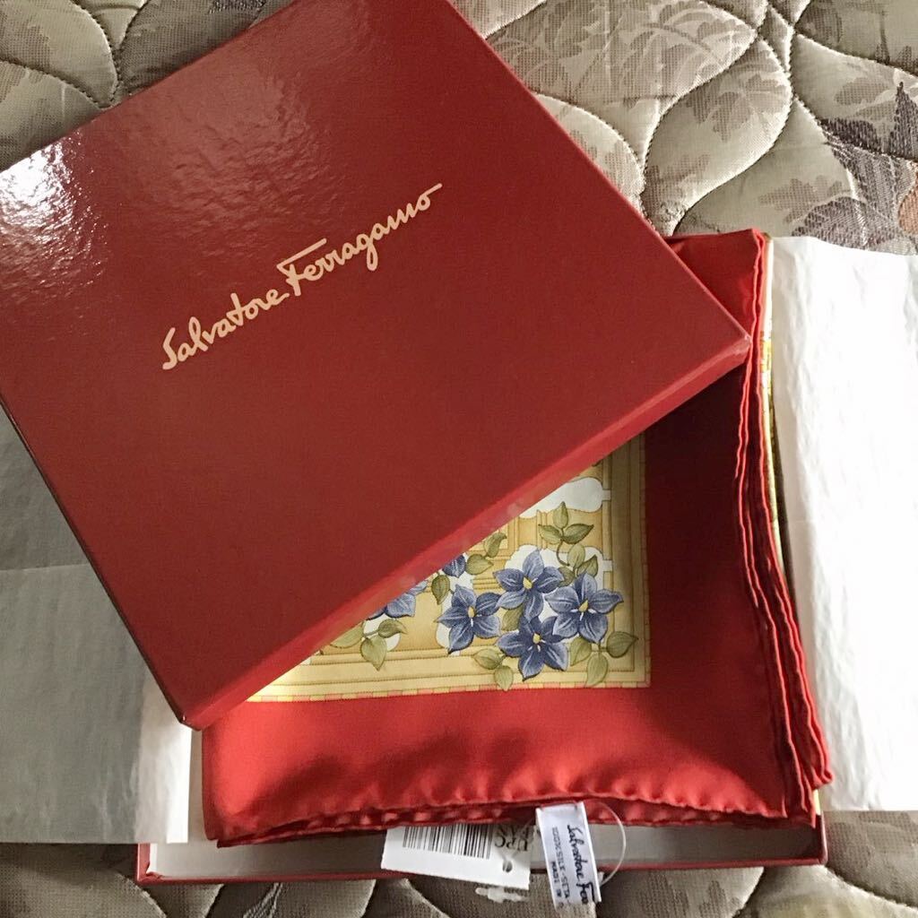 フェラガモ♪見るからに高級品♪88cm♪超大判♪レターパック370円♪絹♪箱入♪新品タグ付拍卖