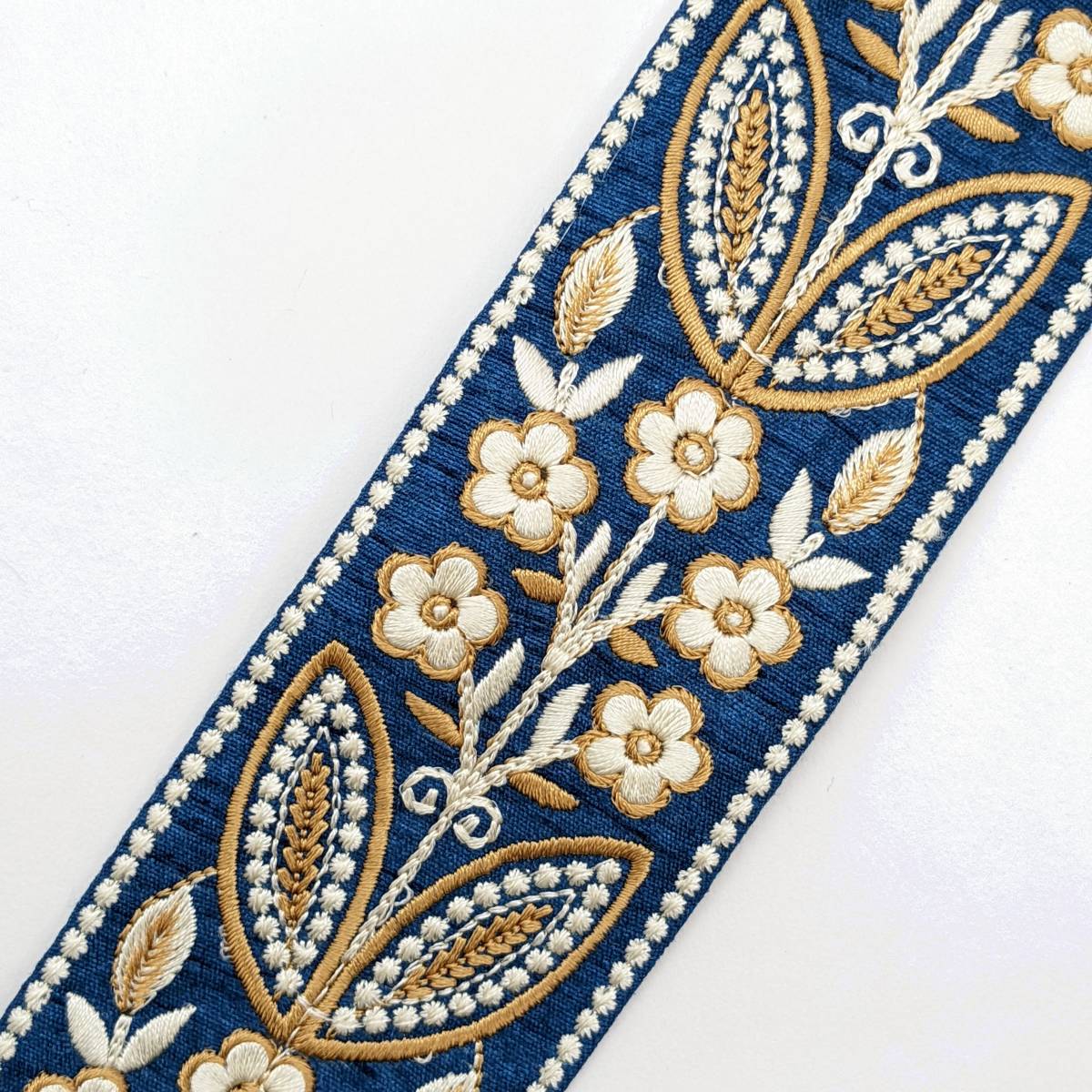 インド刺繍リボン 約57mm ブルー BL001拍卖