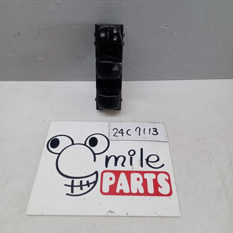 AZEO リーフ 純正 パワーウィンドウスイッチ 1A5-13-3/24C9113*同梱不可拍卖