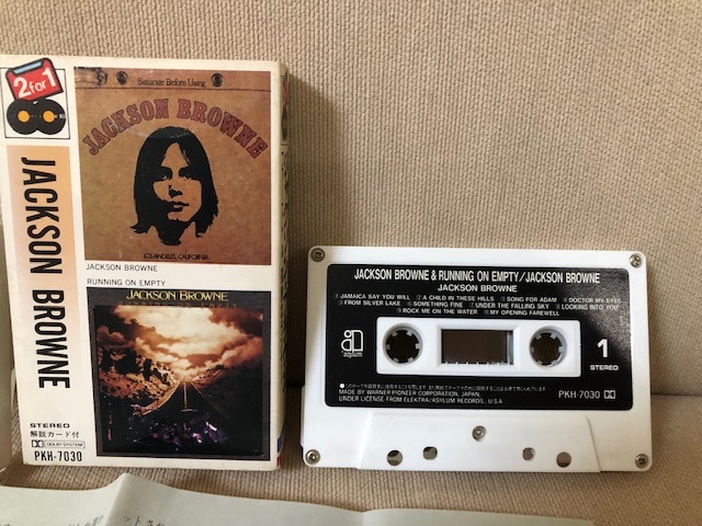 珍品 カセット2タイトル Jackson Browne 1st と Running On Empty 夢のカップリング。カバーケース並、ケース、本品、解説書綺麗。拍卖