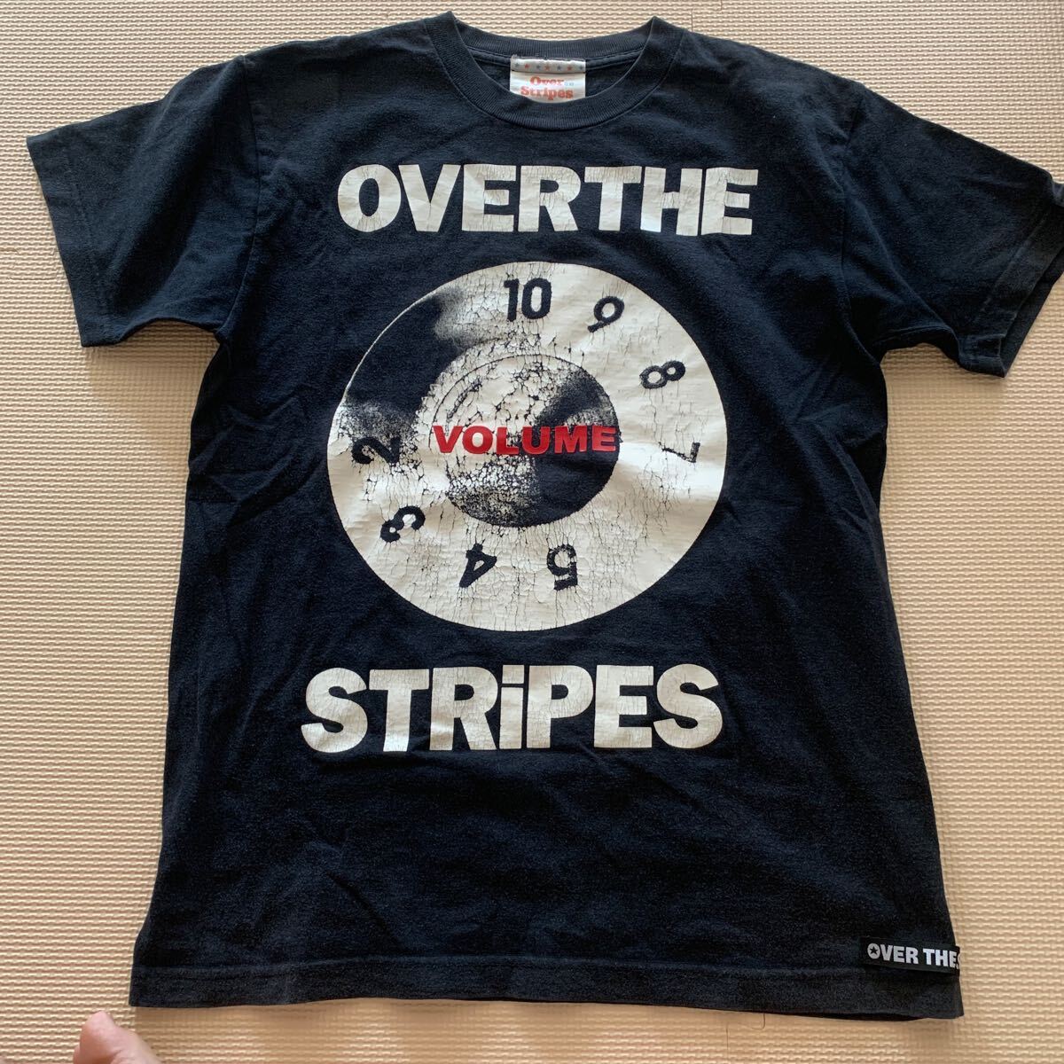90s-00s【Over the strpes】オーバーザストライプス プリントTシャツ 日本製 M ブラック プリントヒビ割れ拍卖