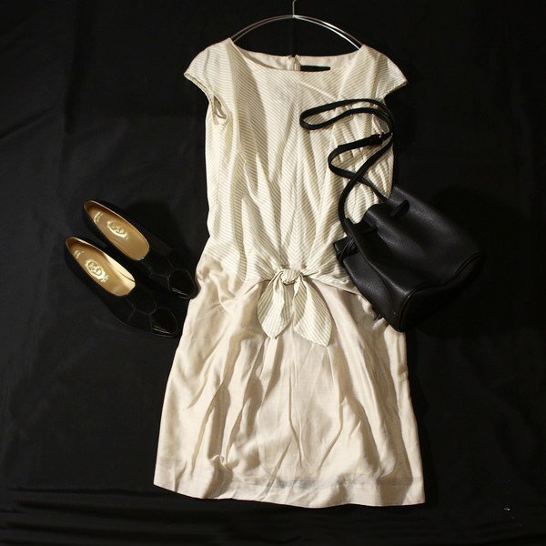 美品 UNTITLED アンタイトル 綺麗め ウエストリボン ワンピース 2号 M 春 夏 24A08拍卖