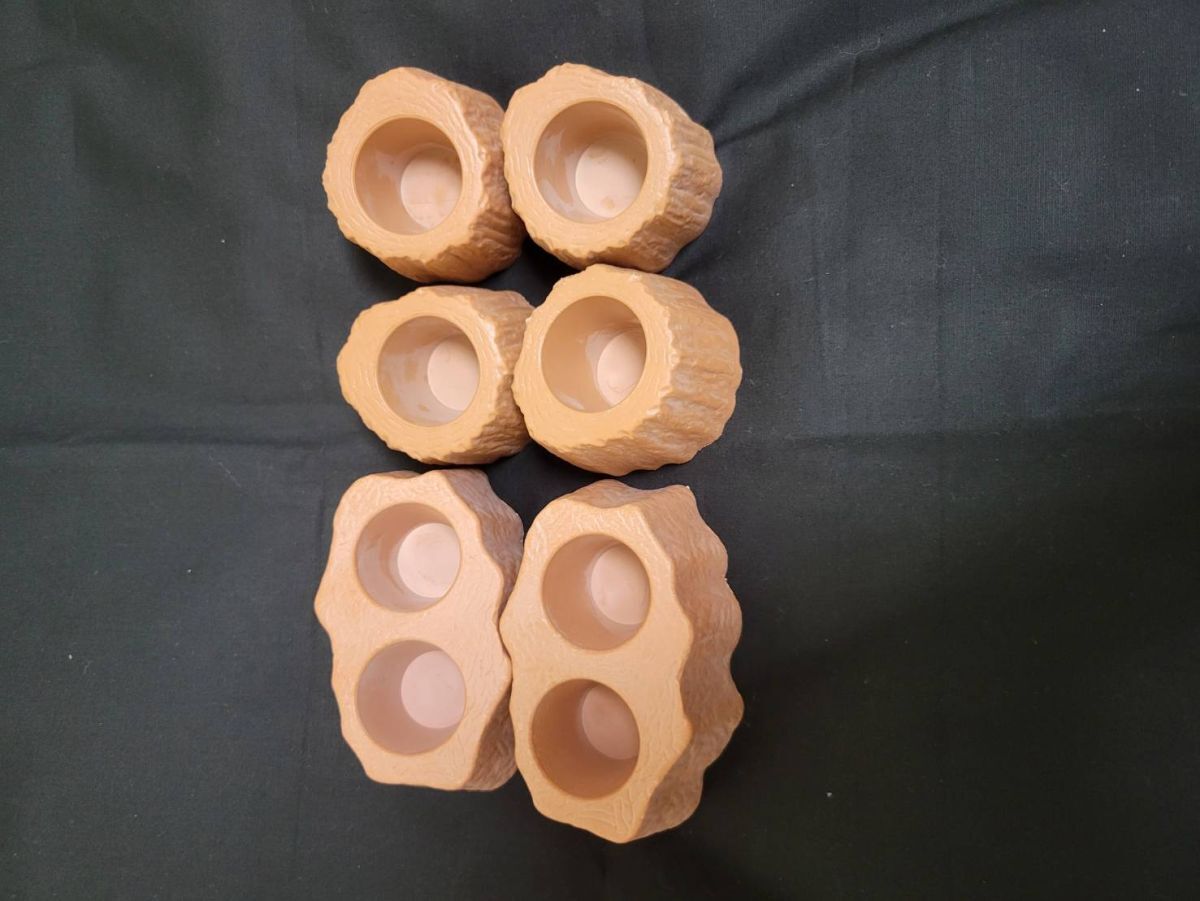 ゼリーホルダーツイン2個 シングル4個クワガタ カブトムシ 昆虫 オオクワガタ 小動物 ハムスター モモンガ ハリネズミ拍卖