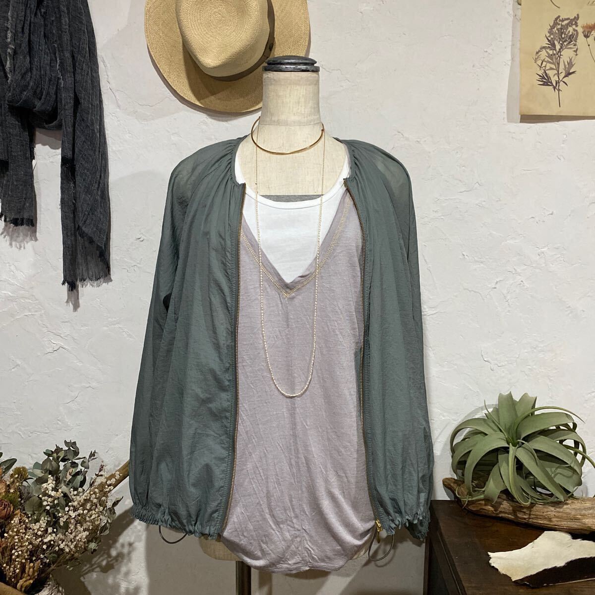 美品! ことりっぷ *ラグランデザインシャツブルゾン* ブラウスジャケット/羽織り/ブルゾン/シャツ/トップス/ライトコート/ライトブルゾン拍卖