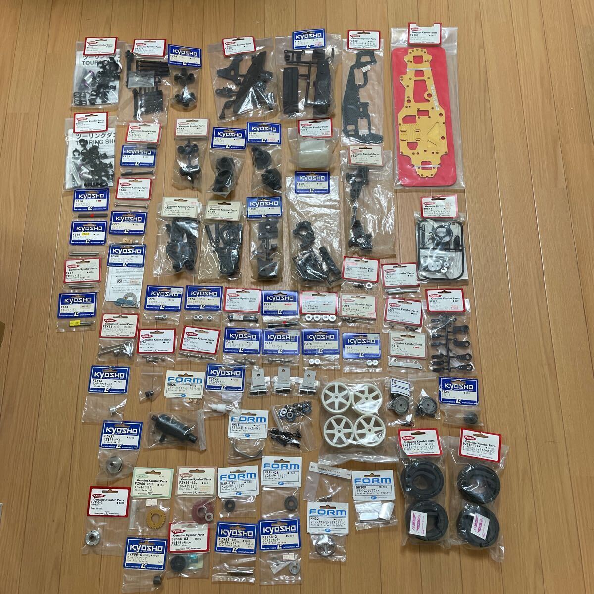 フォルム kyosho 1/10 スーパーテン FW04 4サイクル シャーシセット 2スピード フルベアリング FORM 京商 エンジンレス FS26 スーパー10拍卖