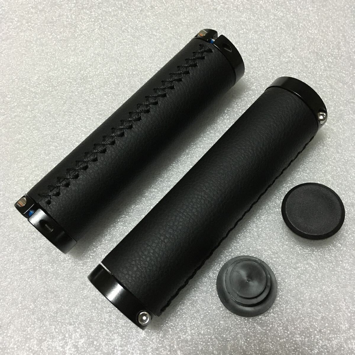 ☆ 新品!! 自転車 ロックオン グリップ PUレザー ブラック 1セット ☆拍卖