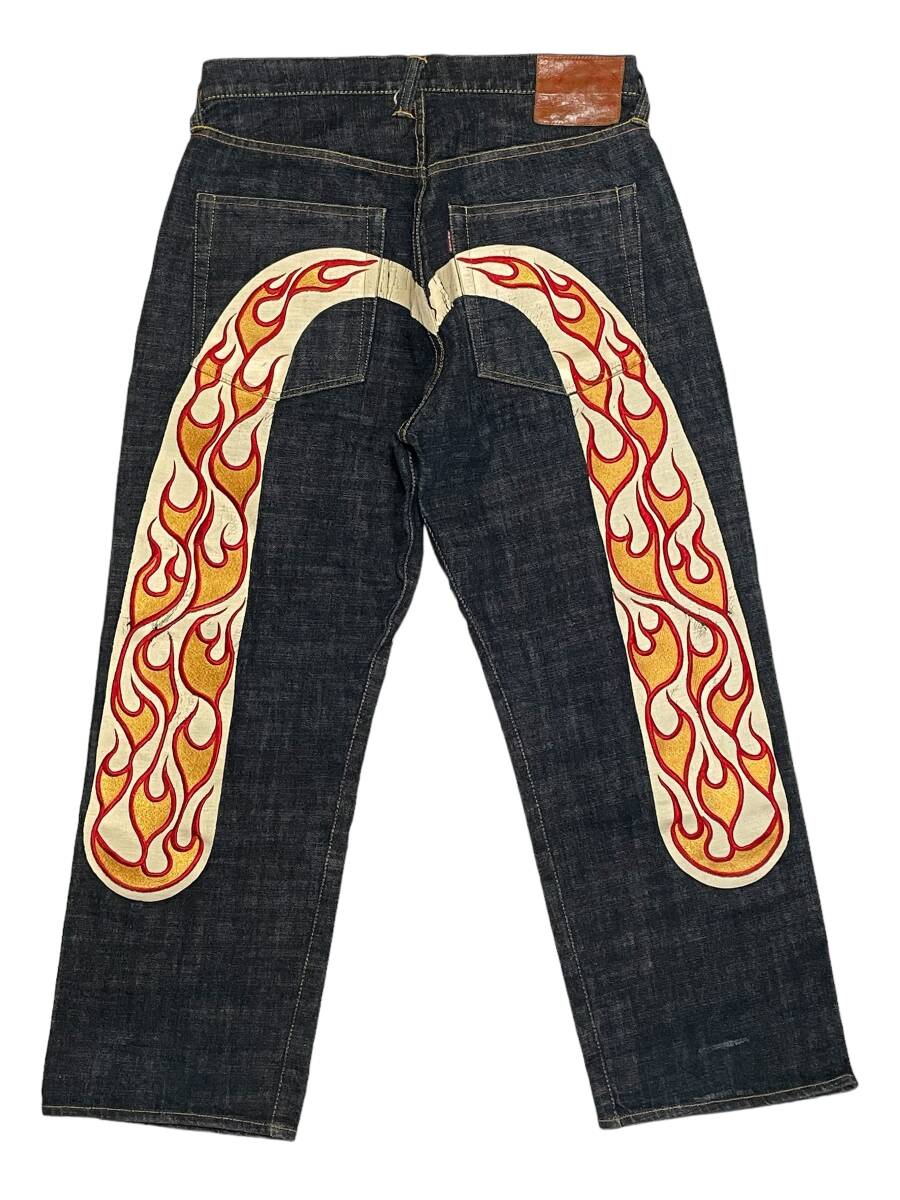 33×35 EVISU エヴィス 2001 デニム ジーンズ ファイヤー フレイム フレーム 炎 刺繍 大黒 カモメ ペイント拍卖