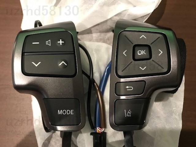 トヨタ純正 200系 ハイエース 6型用 ステアリングスイッチ TOYOTA拍卖