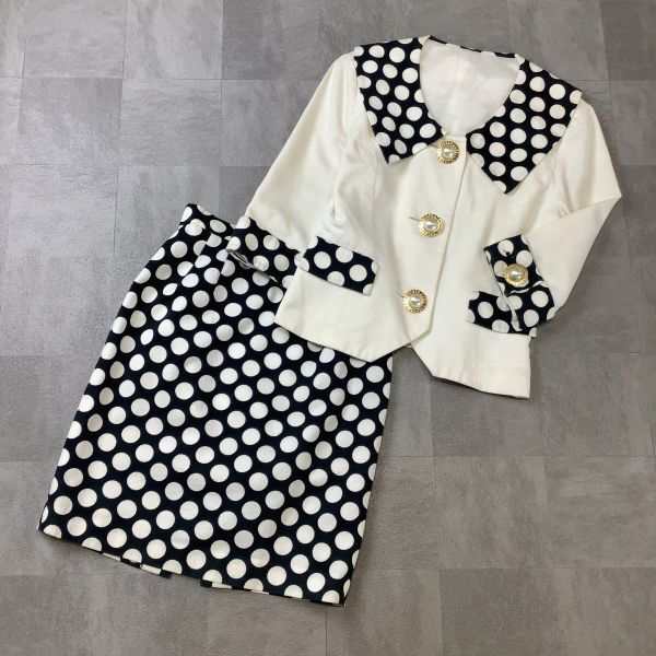 MAGGY SPORTS マギースポーツ ドット柄 スーツ 上下セットアップ スカートスーツ レディース 9号 ブラック ゴールドボタン拍卖