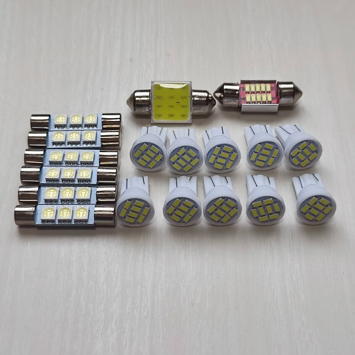 permtree様 18個 レクサス LS600h UVF40系 爆光!ルームランプ /t31/8/f3拍卖