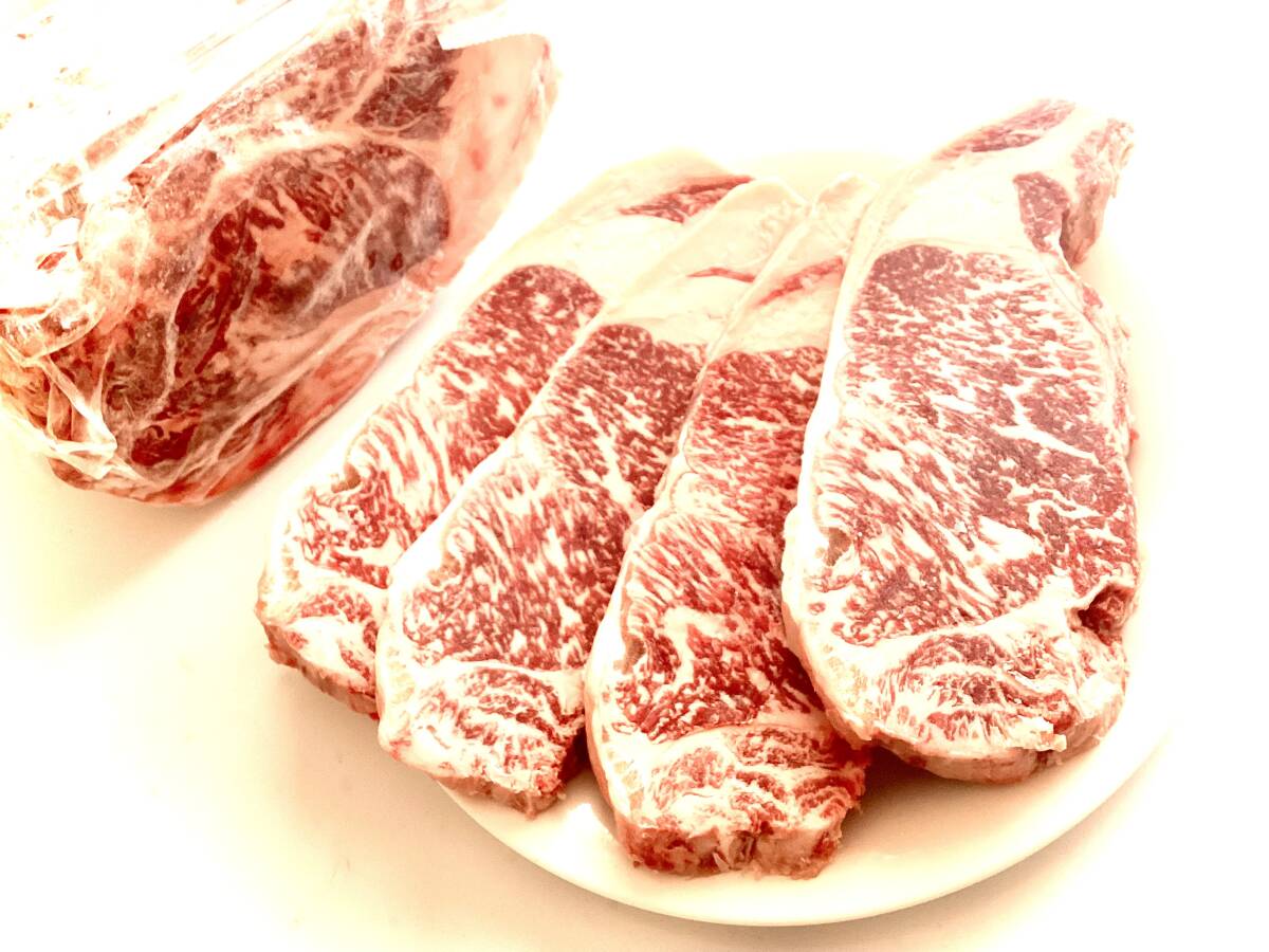 ^_^/即決は2枚で700g【宮崎産黒毛和牛一頭買い】国産牛より黒毛和牛 ◇A2 霜降り和牛サーロイン350gステーキ!の販売です!拍卖