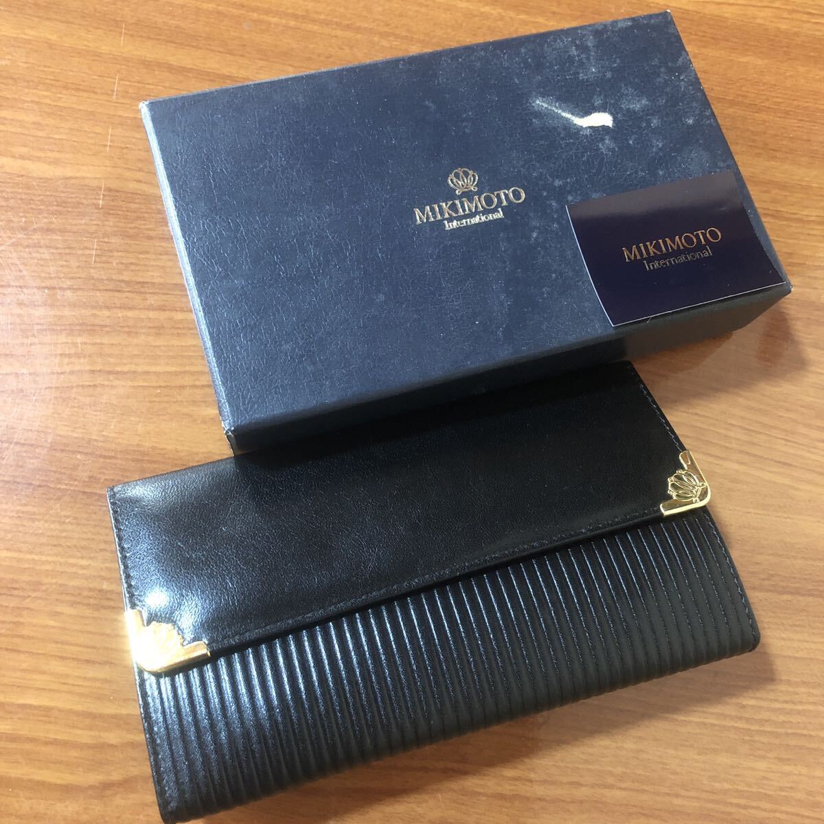 〈送料無料〉ミキモト アクセサリーケース ジュエリーケース アクセサリーポーチ トラベルポーチ 皮革製 ジュエリーポーチ拍卖