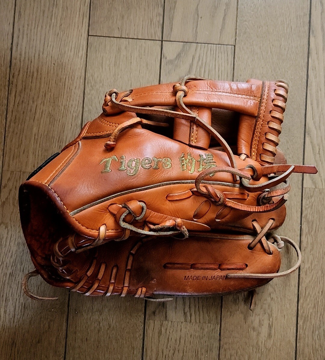 阪神タイガース 2 的場寛一選手 実使用グラブ 支給品グローブ SSK拍卖