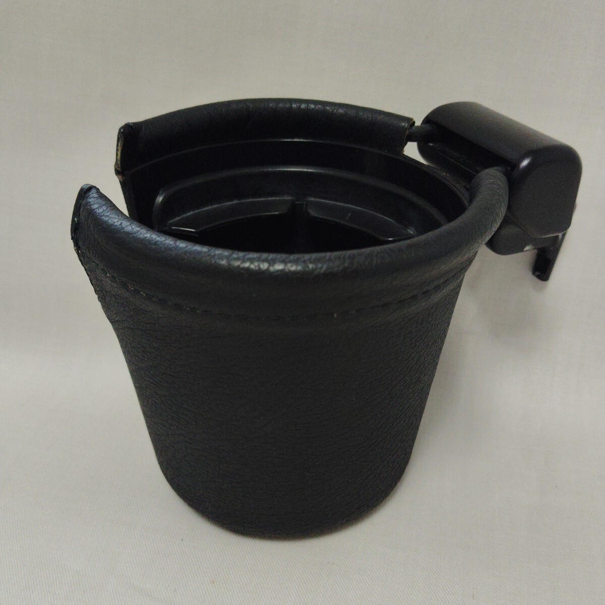 メルセデスベンツ Gクラス 純正品 純正部品 ドリンクホルダー カップホルダー レザー A4636830700拍卖