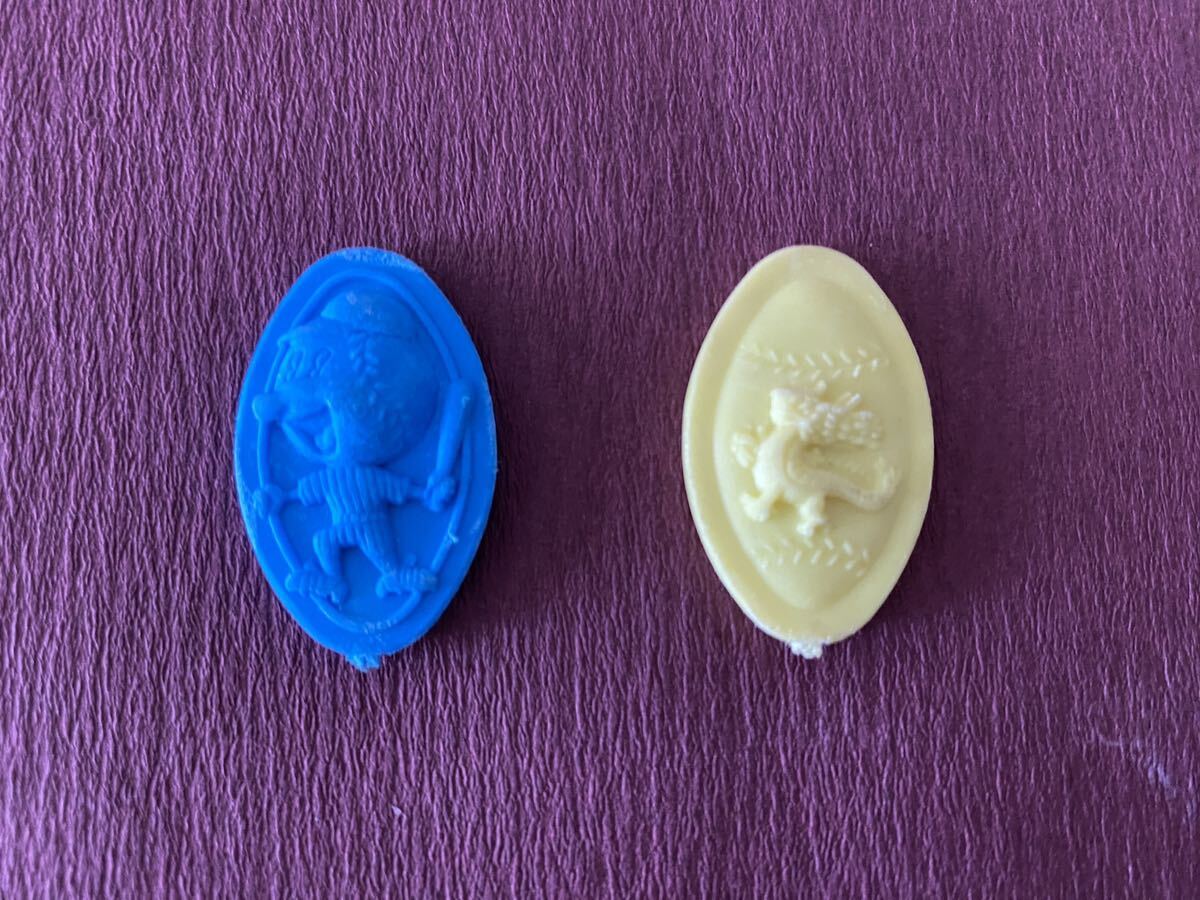 20円ガチャガチャ☆野球球団プレート消しゴム 中日、ヤクルト 当時モノ貴重 昭和レトロ拍卖